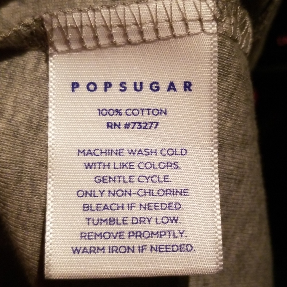 Popsugar button front top - Picture 2 of 4